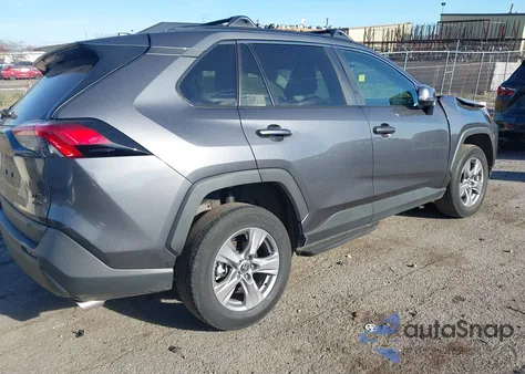 2024 Toyota Rav4 Xle z USA, uszkodzony, nr VIN 2T3P1RFV5RC476970